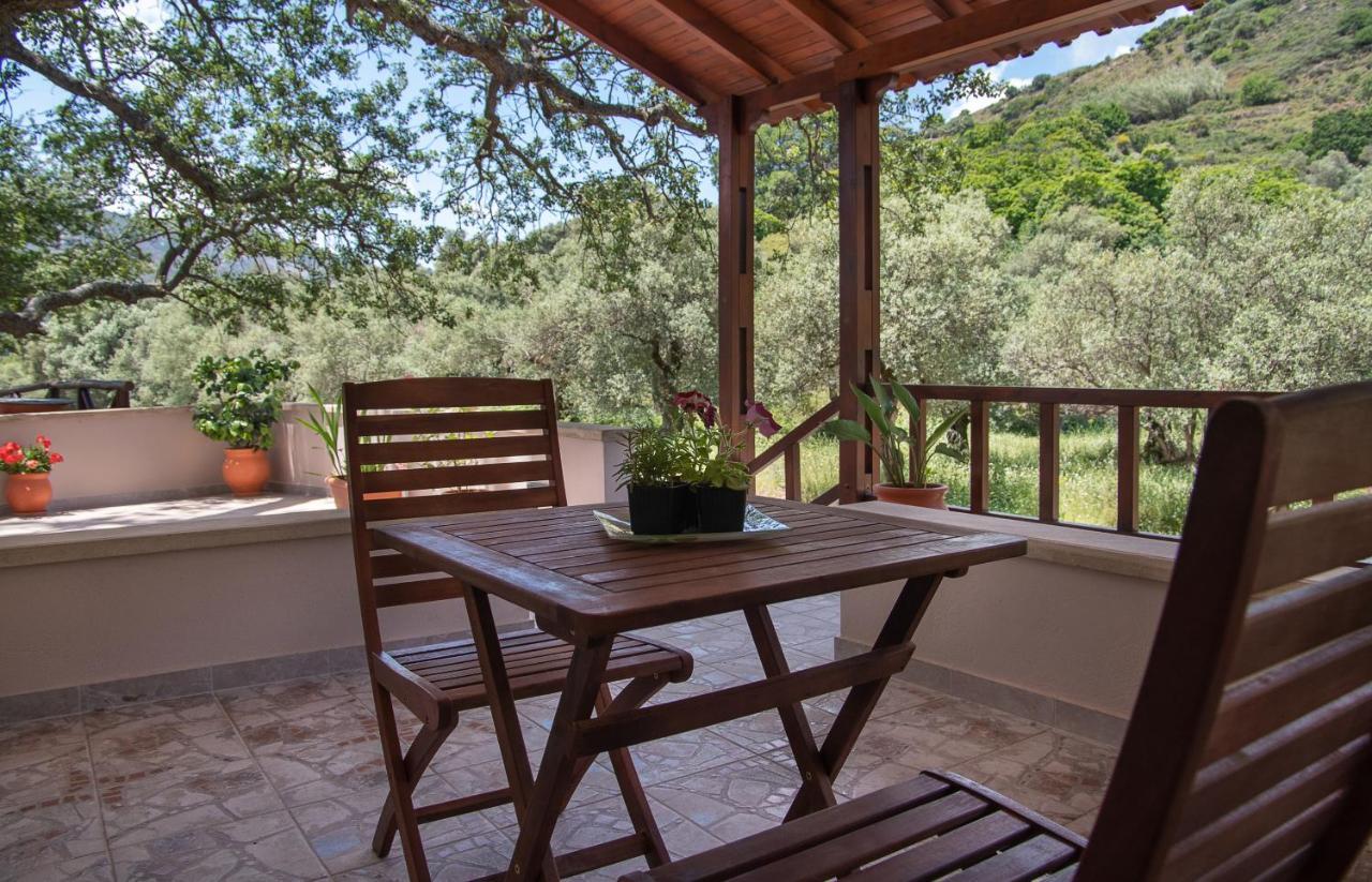 Antartisa B&B Limni  Kültér fotó